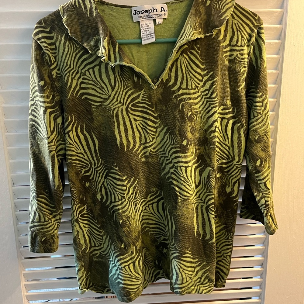 Joseph A green Print Top